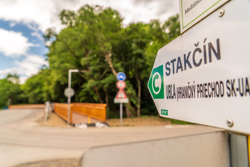 Poloniny trail - cykloznačenie smer Stakčín