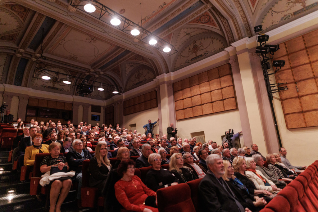 domovská scéna divadla