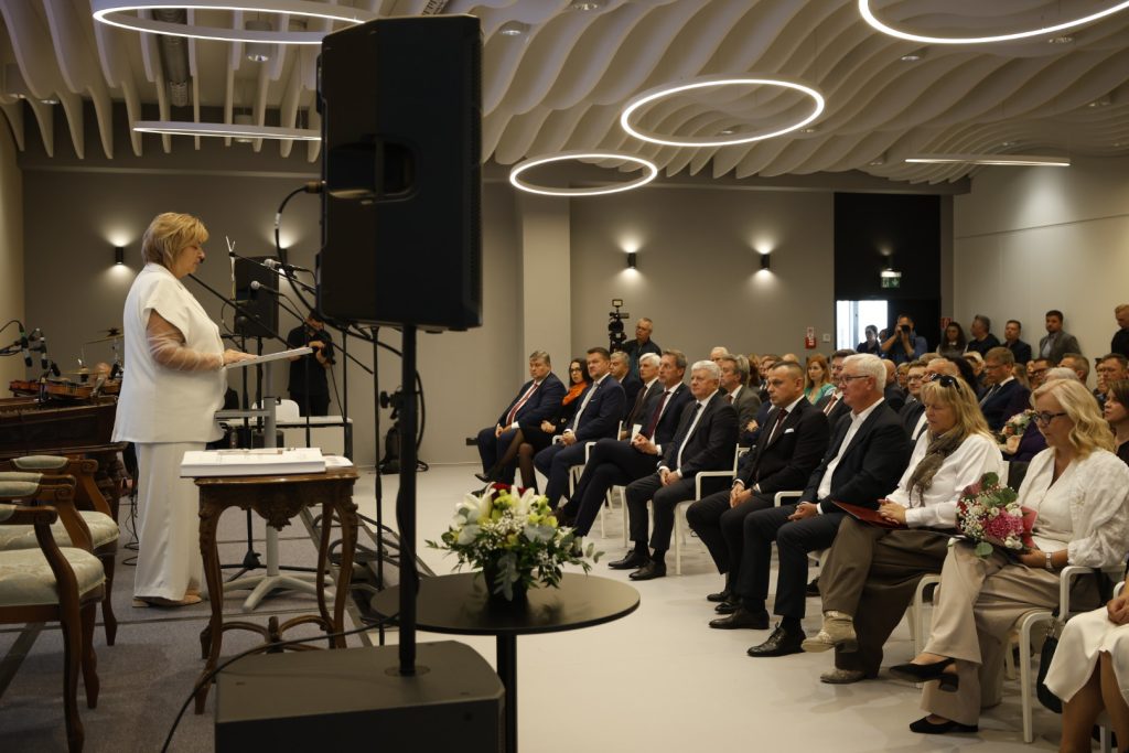 otvorenie, rozpráva riaditeľka